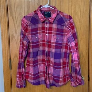 Purple pink and red flannel snap closure top. XL